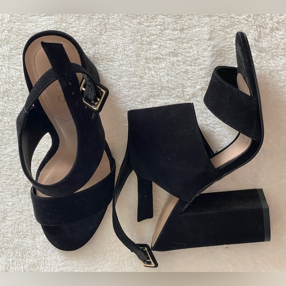 NWT Aldo Elise block heel sandals. - Picture 3 of 3